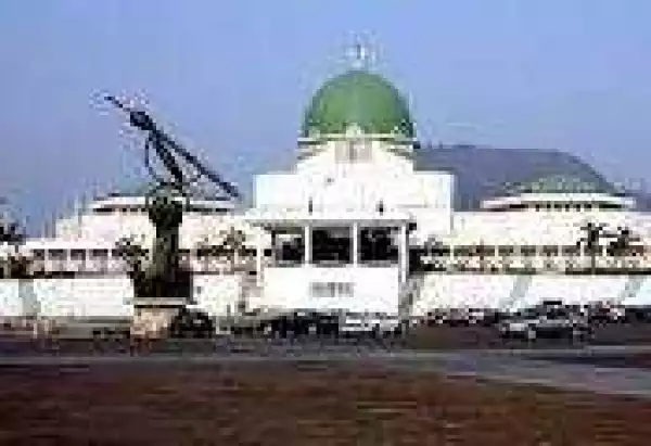 Civil society groups storm NASS, tell lawmakers to stop looting